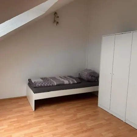 4 Personen I 2 Schlafzimmer I Mit Parkplatz Woerrstadt